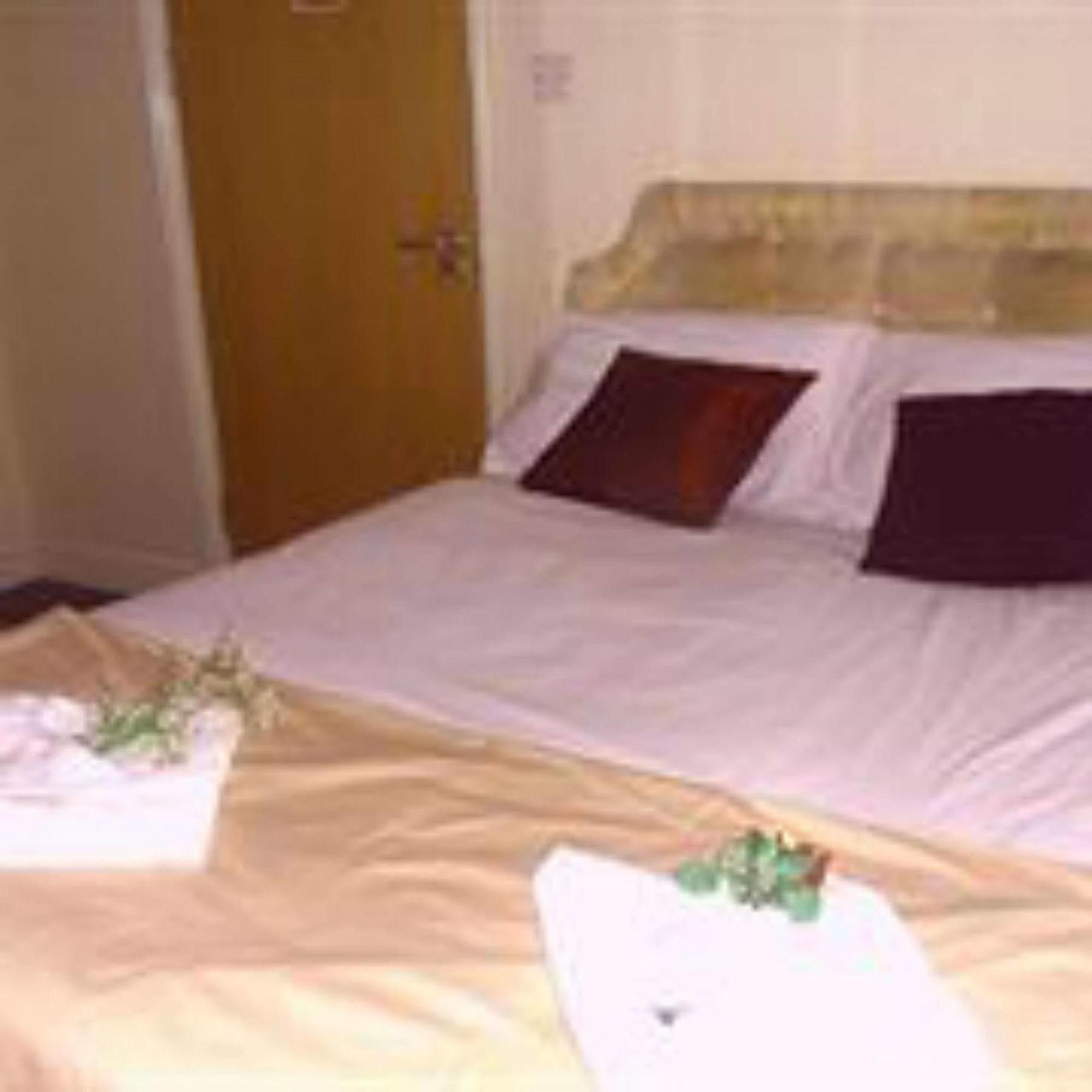 Pacific Inn London Heathrow Southall Exterior photo