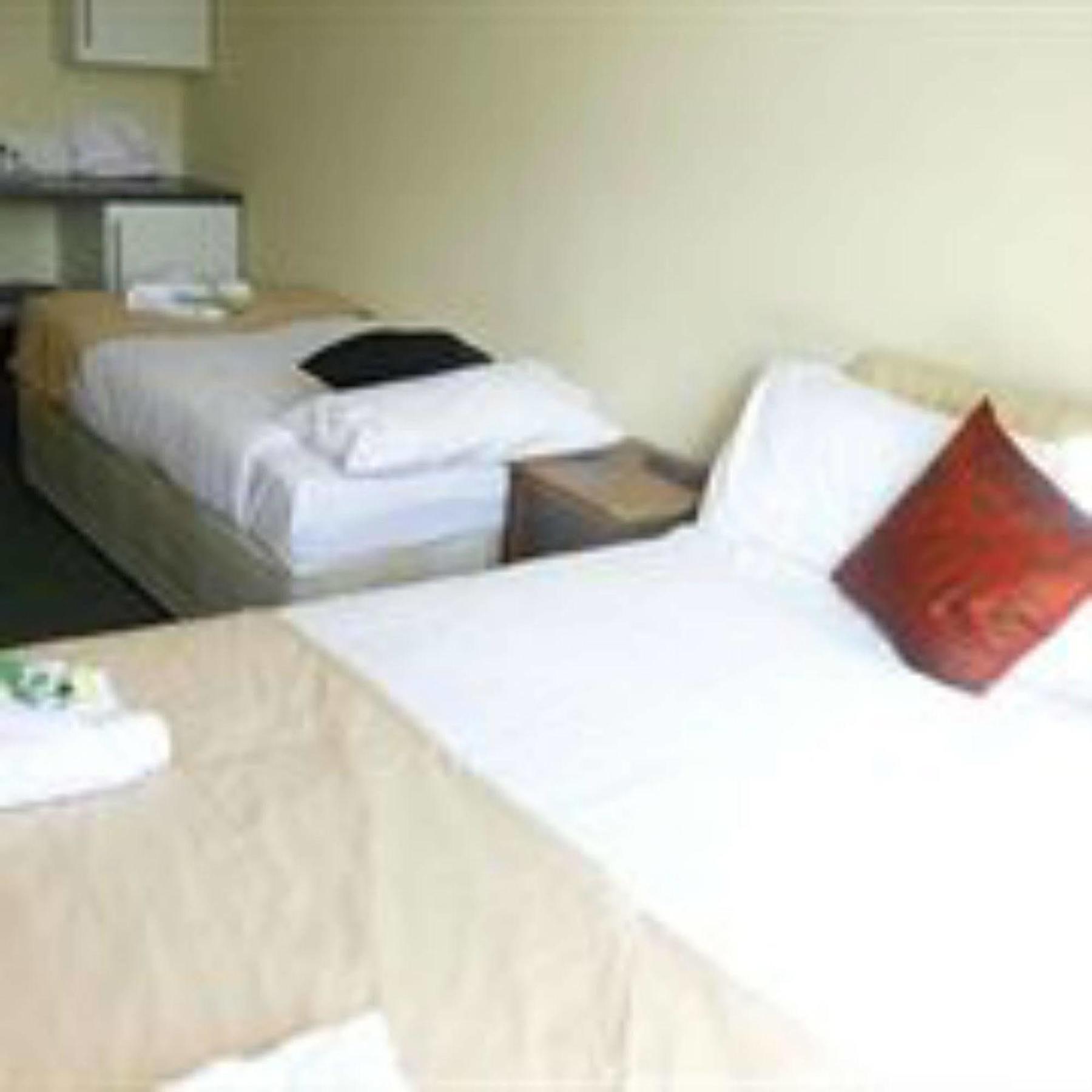 Pacific Inn London Heathrow Southall Exterior photo